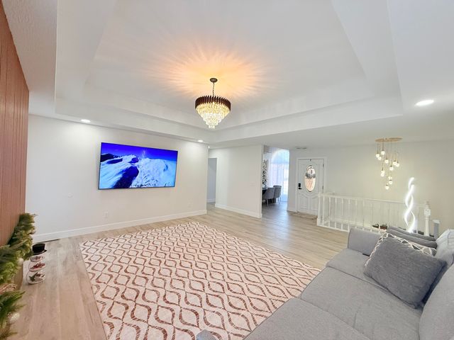 4916 S Buckingham Lane, Springfield, MO 65810