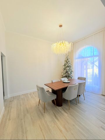 4916 S Buckingham Lane, Springfield, MO 65810