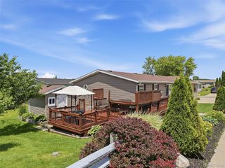 9695 Bloomsbury Circle, Salem Township, MI 48167