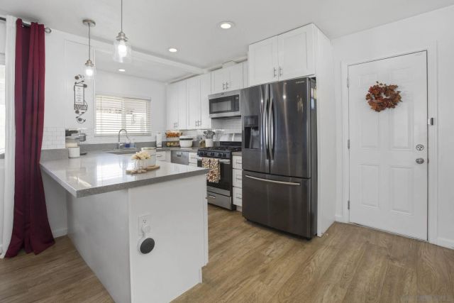 5868 Greycourt Ave, San Diego, CA 92114