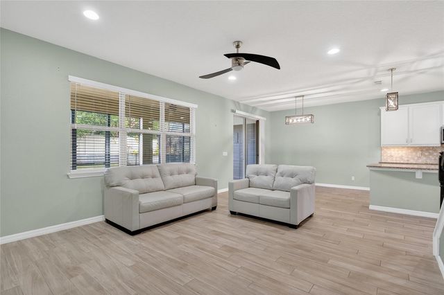 5271 BRYDON WOODS CIRCLE, St Cloud, FL 34771