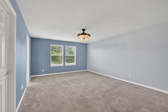 5271 BRYDON WOODS CIRCLE, St Cloud, FL 34771