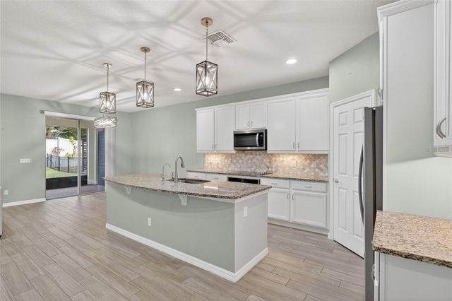 5271 BRYDON WOODS CIRCLE, St Cloud, FL 34771