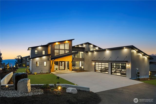 29816 23rd Avenue SW, Federal Way, WA 98023