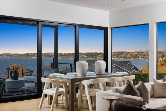 29816 23rd Avenue SW, Federal Way, WA 98023