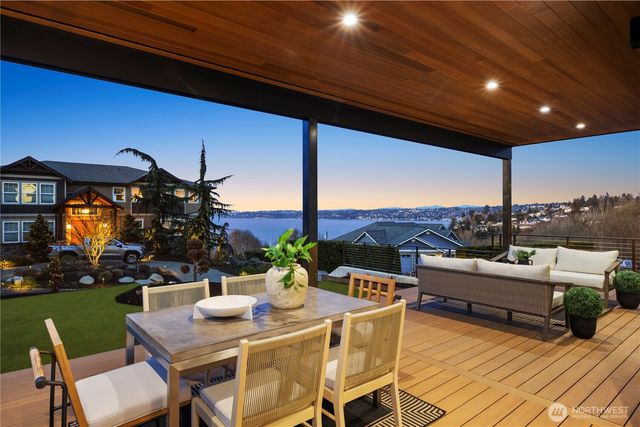 29816 23rd Avenue SW, Federal Way, WA 98023