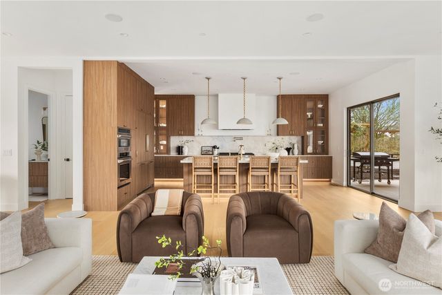 29816 23rd Avenue SW, Federal Way, WA 98023