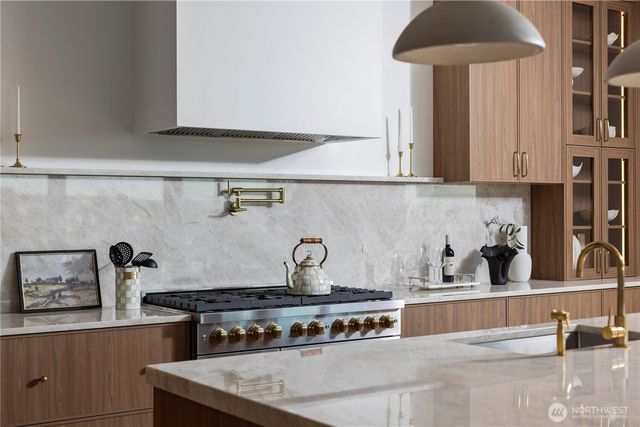 29816 23rd Avenue SW, Federal Way, WA 98023