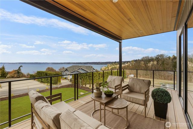 29816 23rd Avenue SW, Federal Way, WA 98023