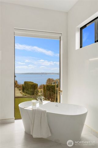 29816 23rd Avenue SW, Federal Way, WA 98023