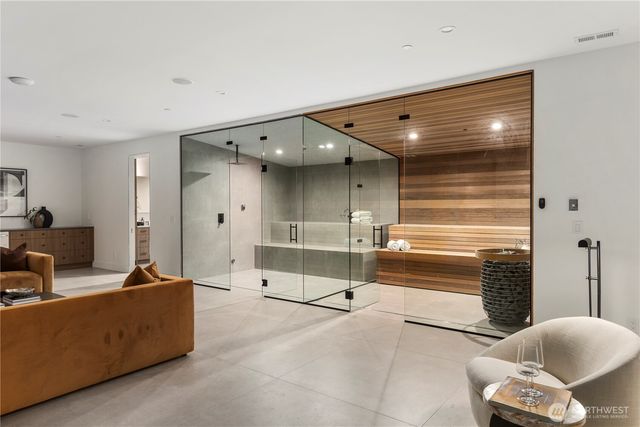 29816 23rd Avenue SW, Federal Way, WA 98023