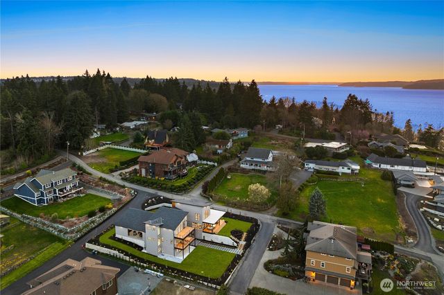 29816 23rd Avenue SW, Federal Way, WA 98023