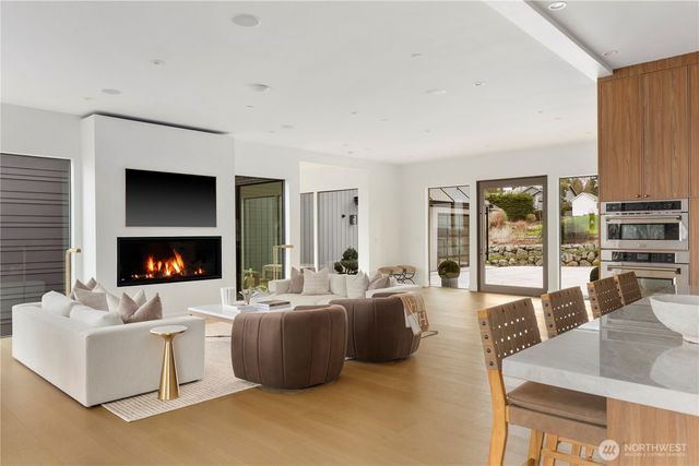 29816 23rd Avenue SW, Federal Way, WA 98023