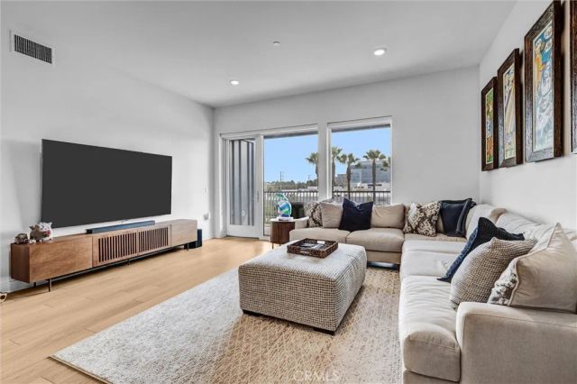 2307 Rivington, Irvine, CA 92612