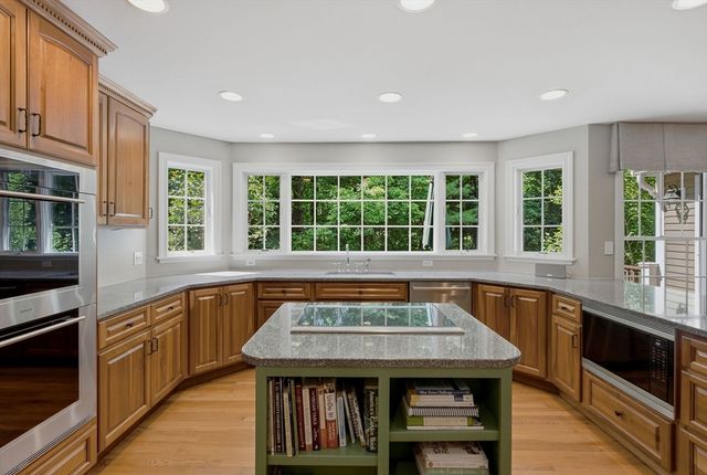 8 Ashland Road, Boxford, MA 01921