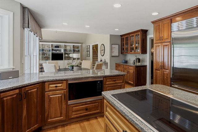 8 Ashland Road, Boxford, MA 01921