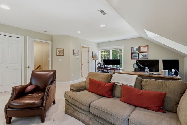 8 Ashland Road, Boxford, MA 01921