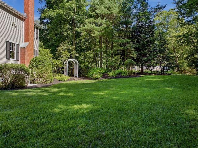 8 Ashland Road, Boxford, MA 01921