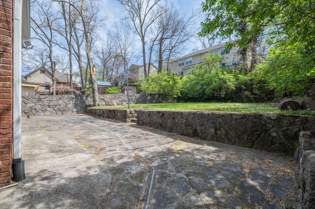 3319 Orleans Dr, Nashville, TN 37212
