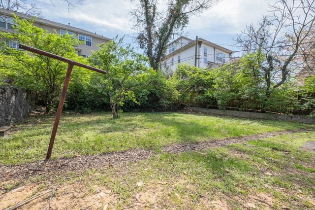 3319 Orleans Dr, Nashville, TN 37212