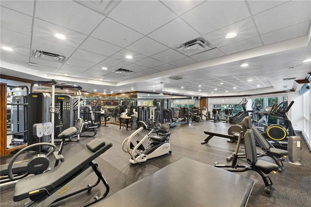 4021 Gulf Shore BLVD N 202, Naples, FL 34103