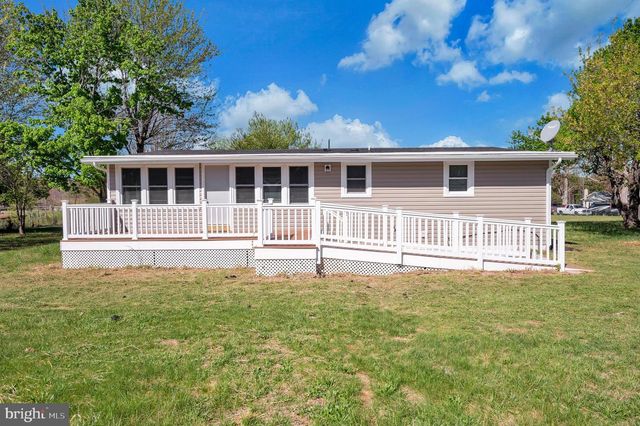 8145 SEAYS RD, Spotsylvania, VA 22551