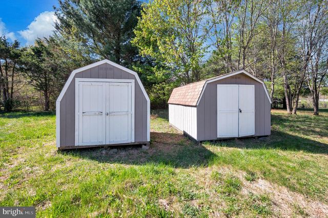 8145 SEAYS RD, Spotsylvania, VA 22551