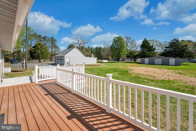 8145 SEAYS RD, Spotsylvania, VA 22551