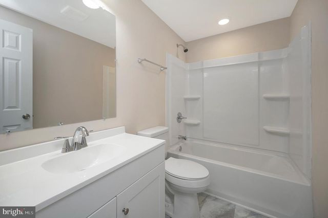 8145 SEAYS RD, Spotsylvania, VA 22551