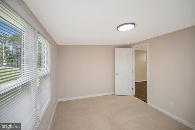 8145 SEAYS RD, Spotsylvania, VA 22551