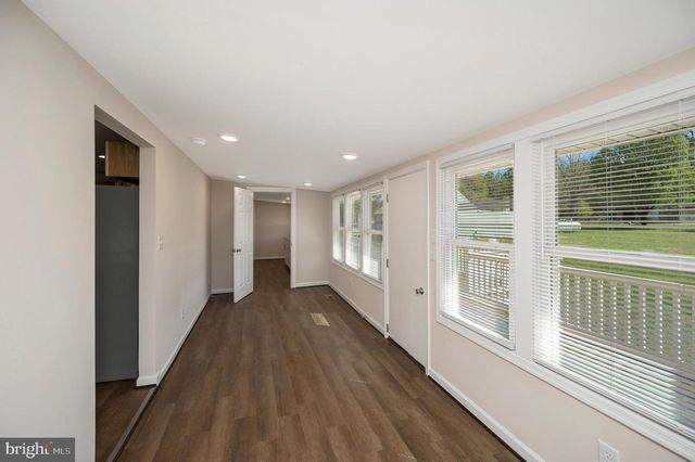 8145 SEAYS RD, Spotsylvania, VA 22551