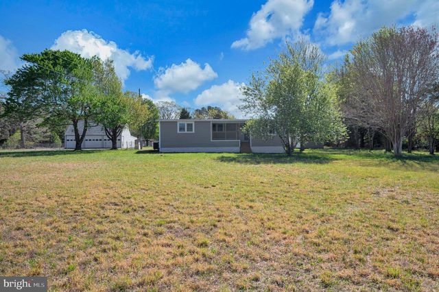 8145 SEAYS RD, Spotsylvania, VA 22551