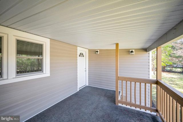 8145 SEAYS RD, Spotsylvania, VA 22551