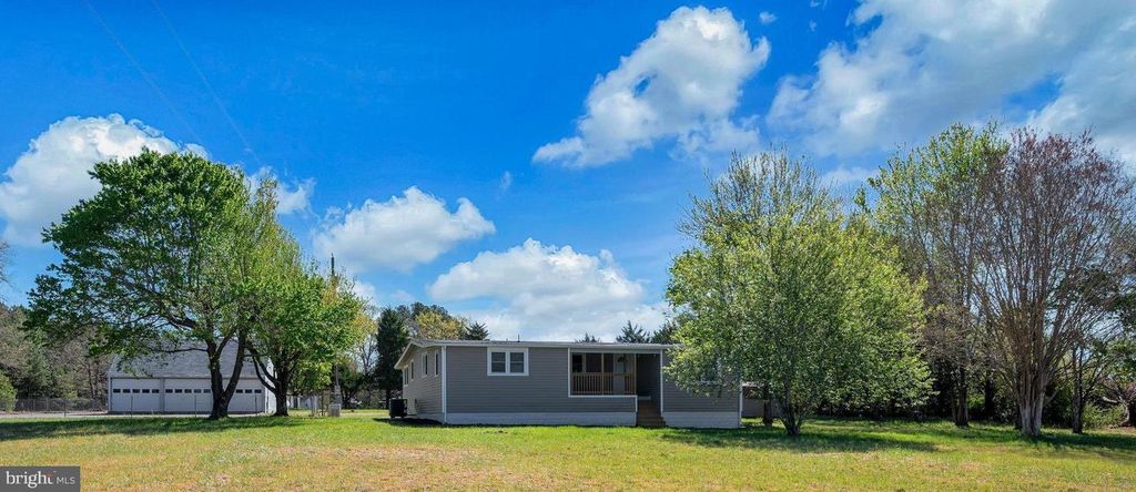 8145 SEAYS RD, Spotsylvania, VA 22551
