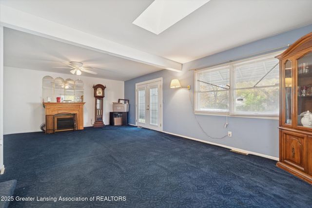 1327 N Jenison Avenue, Lansing, MI 48915