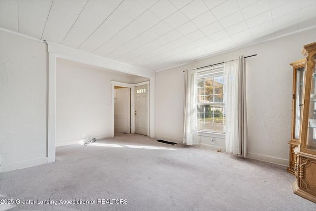 1327 N Jenison Avenue, Lansing, MI 48915