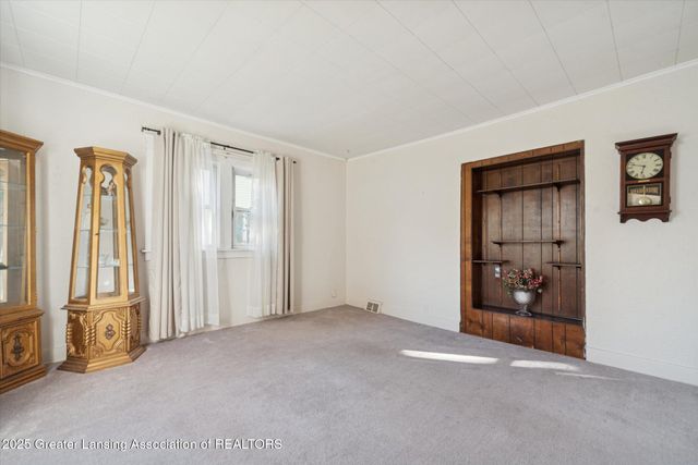 1327 N Jenison Avenue, Lansing, MI 48915