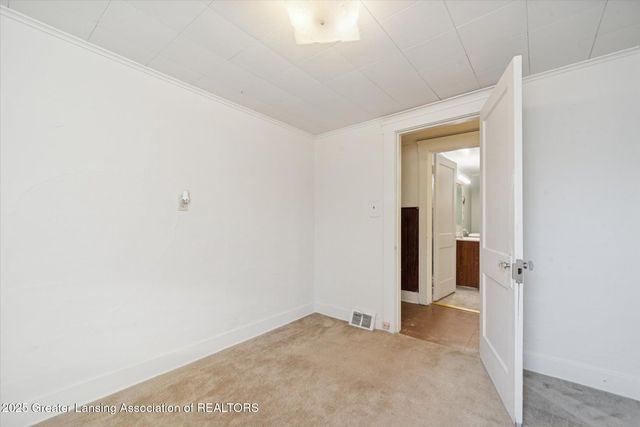 1327 N Jenison Avenue, Lansing, MI 48915