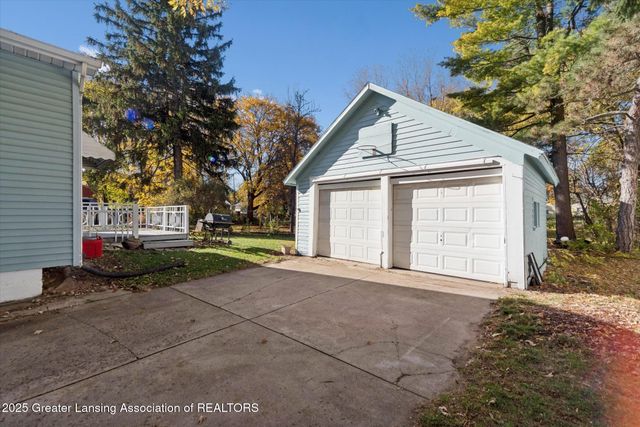 1327 N Jenison Avenue, Lansing, MI 48915