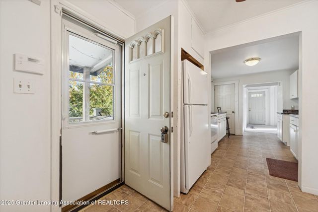 1327 N Jenison Avenue, Lansing, MI 48915