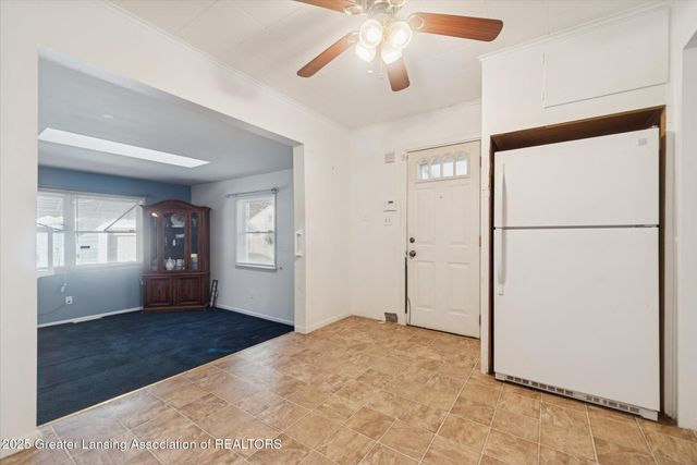 1327 N Jenison Avenue, Lansing, MI 48915