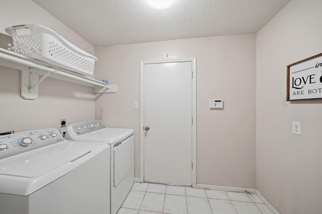 223 W New Meadows Drive, Sugar Land, TX 77479