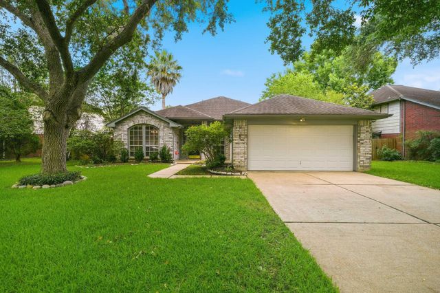 223 W New Meadows Drive, Sugar Land, TX 77479