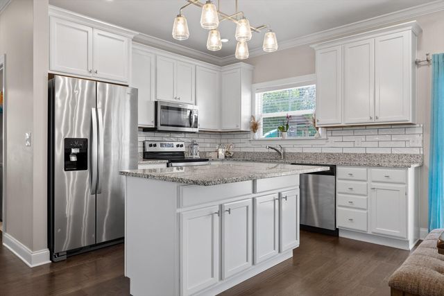 8145 Cobblestone Drive SW, Cleveland, TN 37311