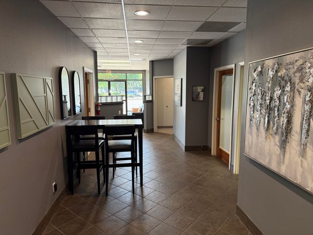 748 N Market Street, Redding, CA 96003