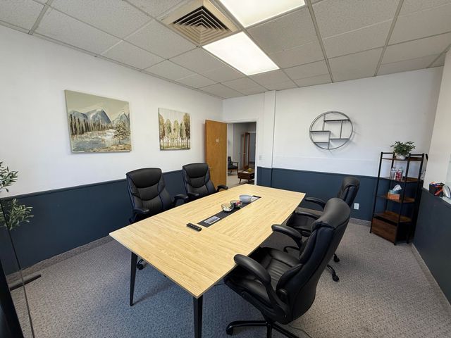 748 N Market Street, Redding, CA 96003