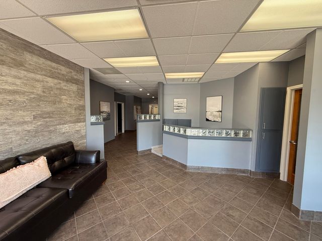 748 N Market Street, Redding, CA 96003