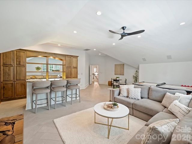 9146 Heydon Hall Circle, Charlotte, NC 28210