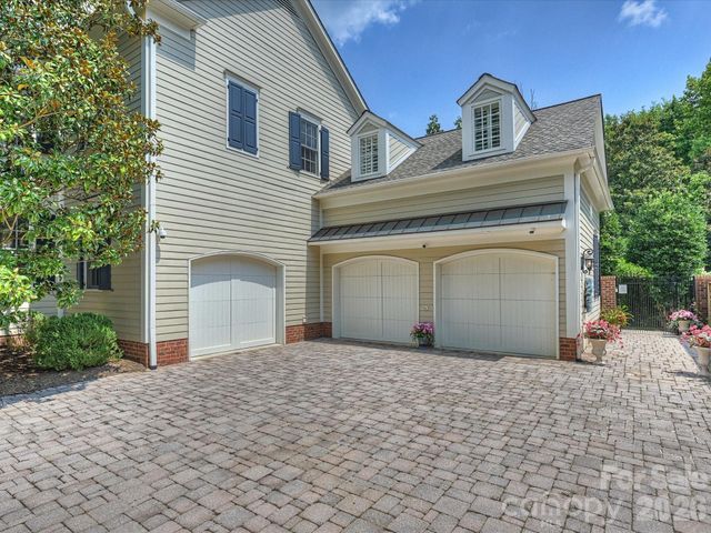 9146 Heydon Hall Circle, Charlotte, NC 28210