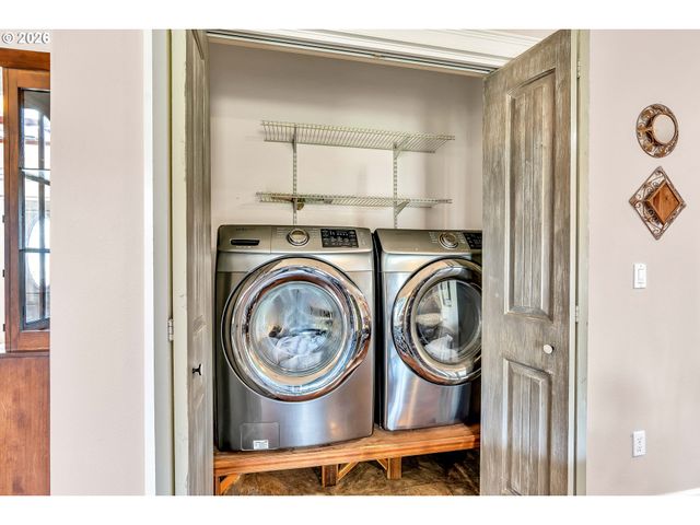 580 E AZALEA St, Yamhill, OR 97148